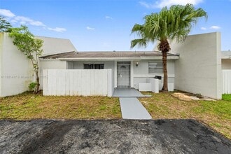 Building Photo - 10387 SW 209th Ln