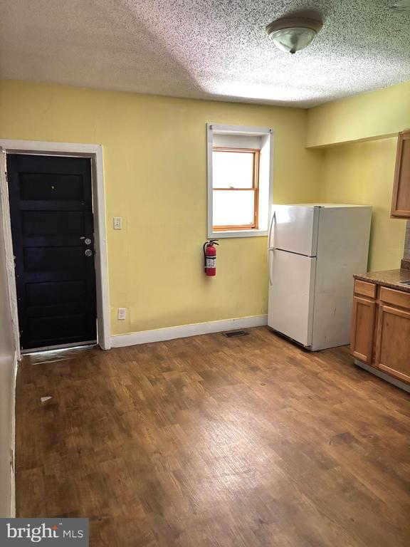 Foto principal - 416 E Oak St