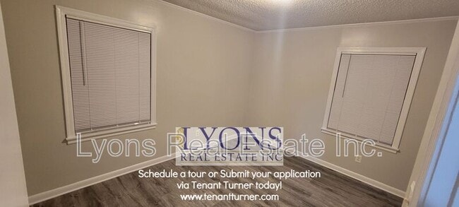 Foto del edificio - 718 Azalea Cir