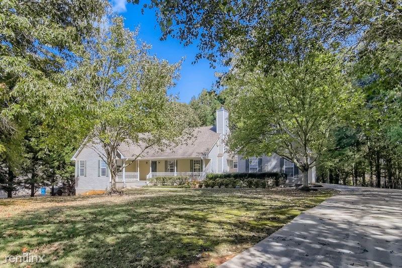Primary Photo - 3 br, 2.5 bath House - 310 Woods Ln UNIT