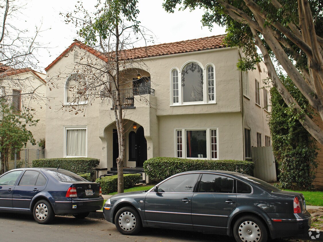 Foto del edificio - 453 N Orange Grove Ave