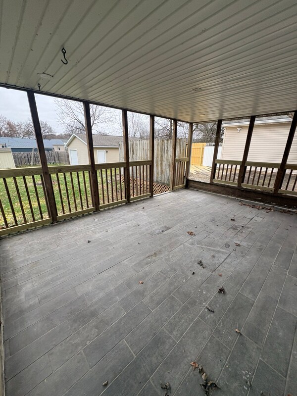 Foto del edificio - 1282 Lawndale Rd