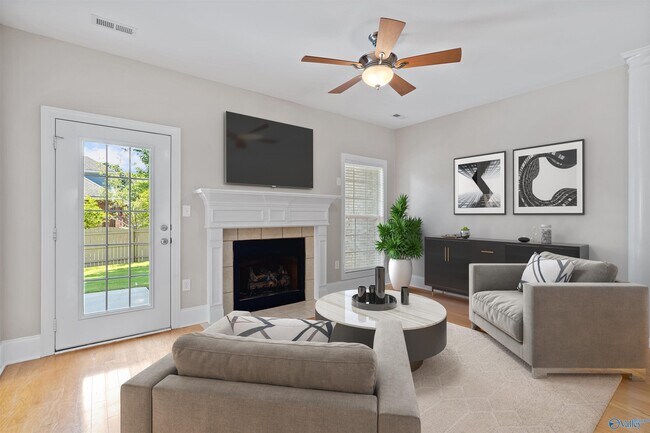 Foto del edificio - 3116 Tenker Creek Ln SE