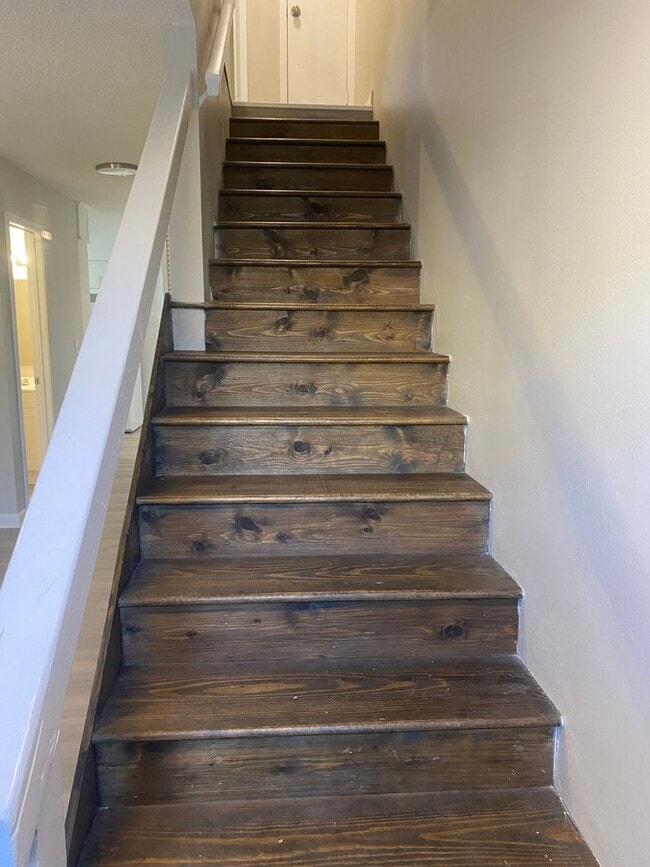 Interior Photo - Chanticleer Apartments