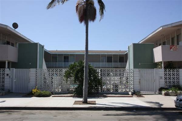 Building Photo - 560 E 64th St