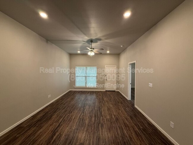 Building Photo - 2101 Kokomo Ave