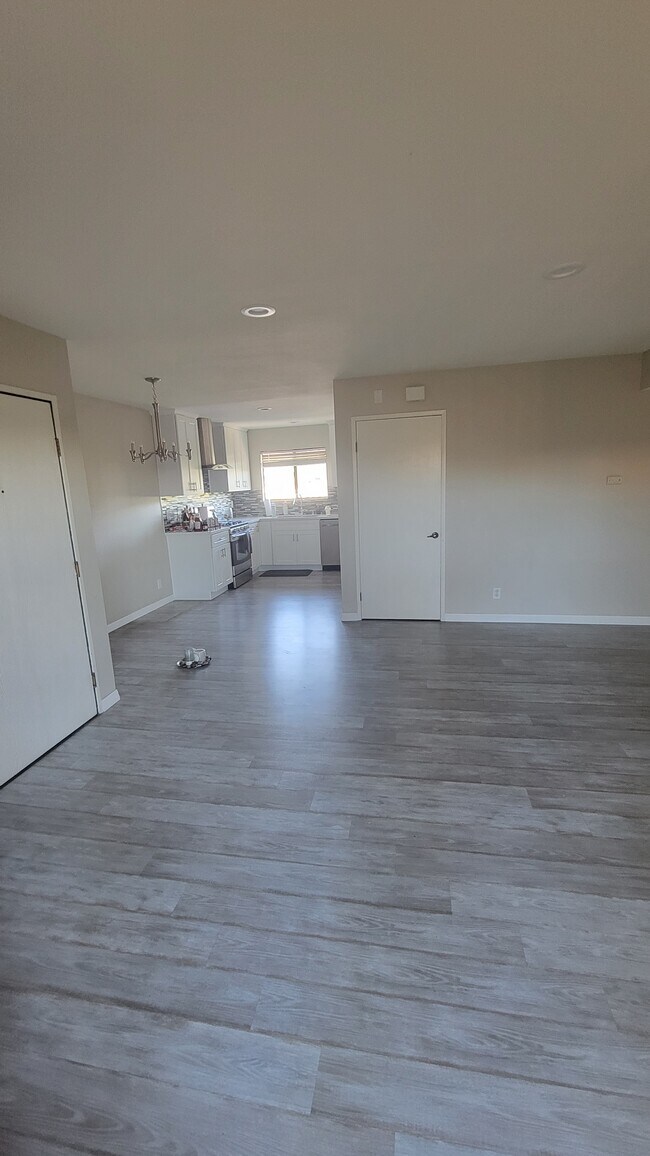 Building Photo - 10220 De Soto Ave
