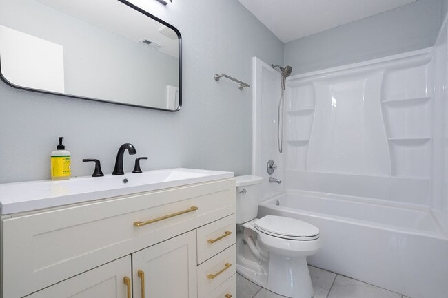 Foto del edificio - 5275 Meadow Rise St