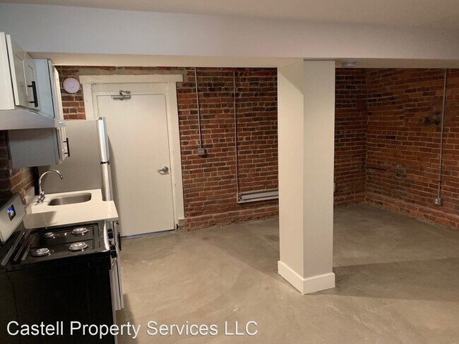 Building Photo - 1066 N Clarkson St