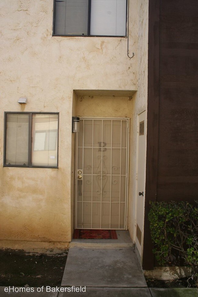 Building Photo - 4305 Isla Verde St