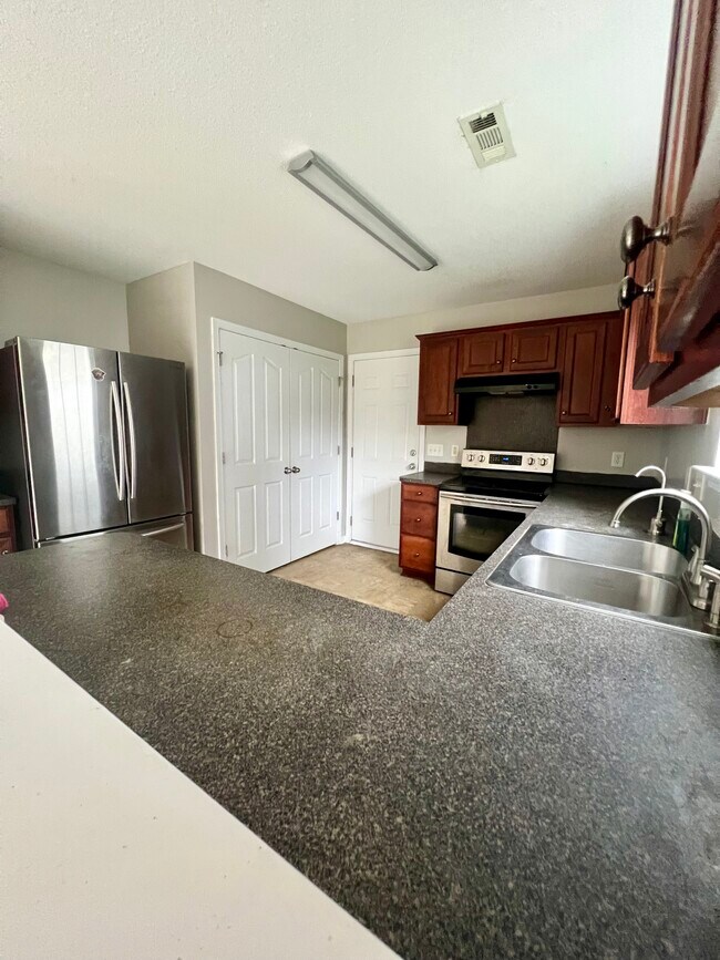 Foto del edificio - 7624 Aragorn Ln