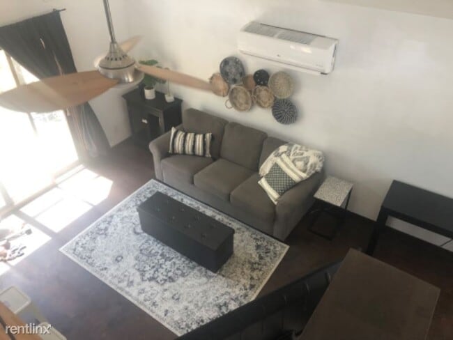 Building Photo - 1 br, 1 bath House - 2015 Riverview St