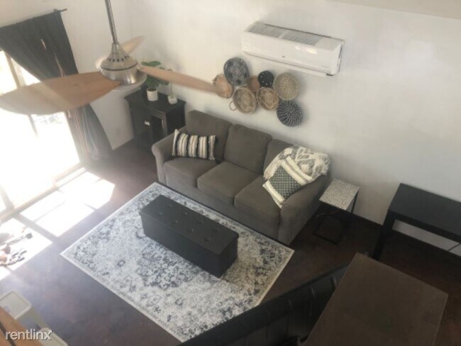 Foto del edificio - 1 br, 1 bath House - 2015 Riverview St