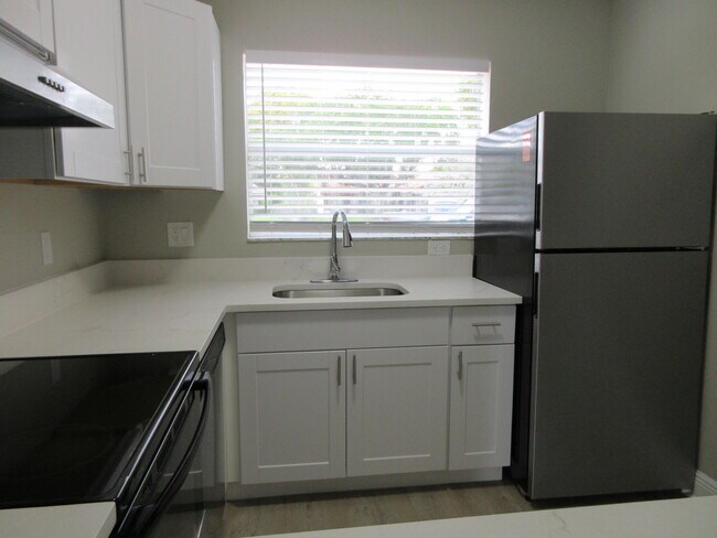 Foto del edificio - 4065 NW 114th Ave