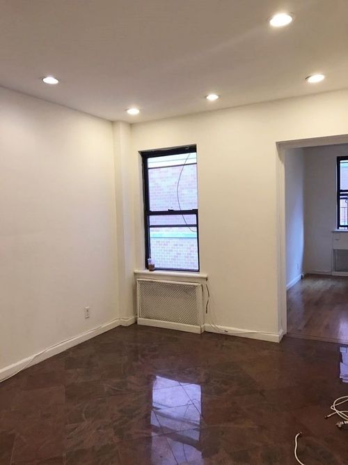 Primary Photo - 98 3rd Ave
