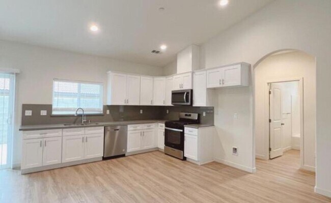 Building Photo - 8519 Frankie Lou St