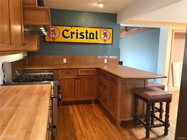 Foto del edificio - 3 br, 1 bath House - 1026 Avenue B