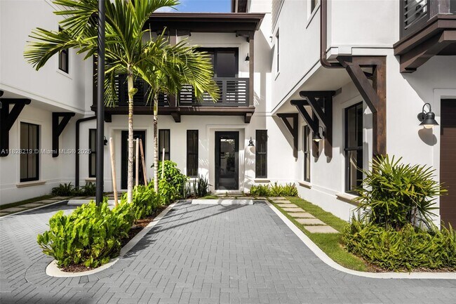 Building Photo - 7510 SW 100th St
