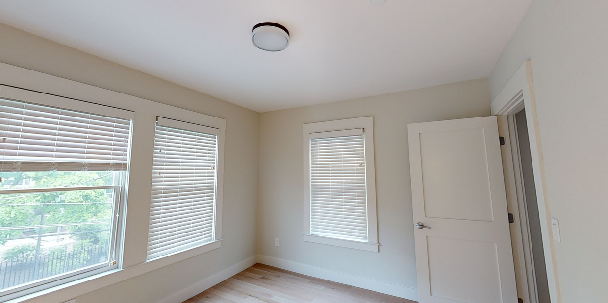 Foto principal - 208 Banks St
