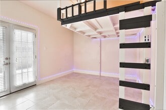 Building Photo - 4706 Austin St