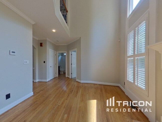 Foto del edificio - 391 Spring Willow Dr NW