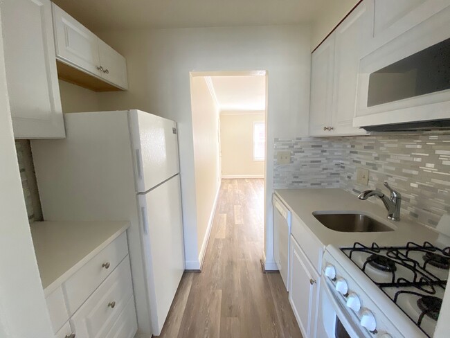 Foto del edificio - 724 N Monroe St