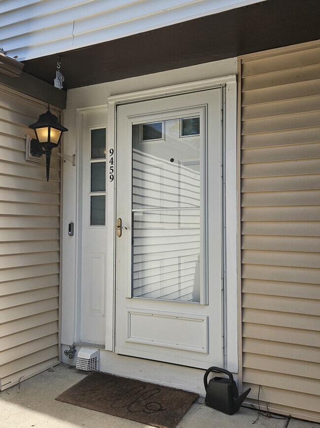 Foto del edificio - 9459 Timber View Dr