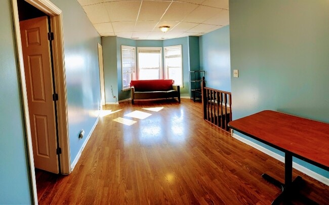 Photo - 254 W 31st St Apartment