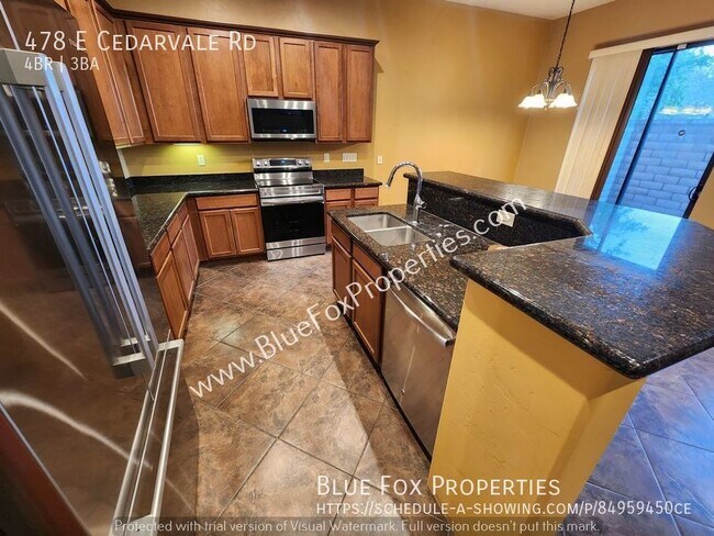 Building Photo - 478 E Cedarvale Rd
