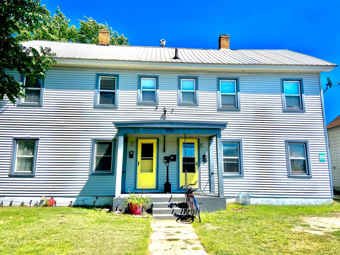 Primary Photo - 1596 8th St