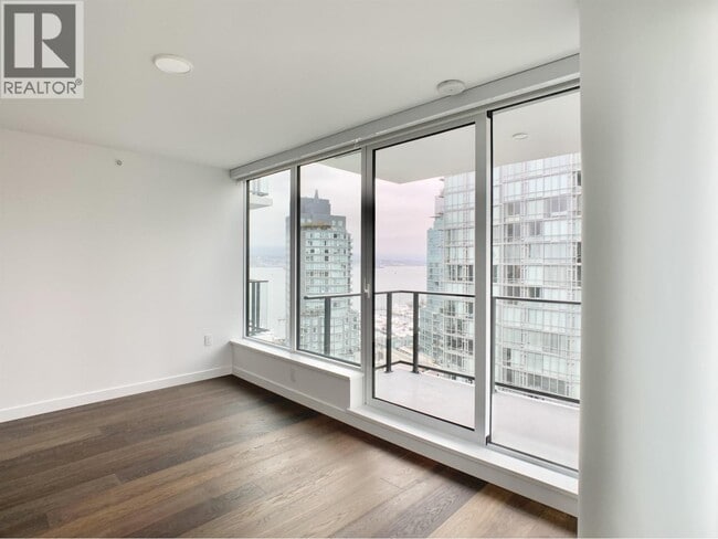 Photo du bâtiment - 620 Cardero St