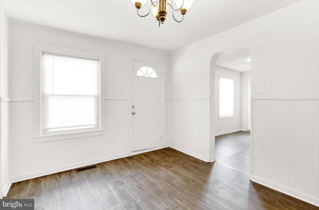 Building Photo - Two Bedroom Home in West York Schools!