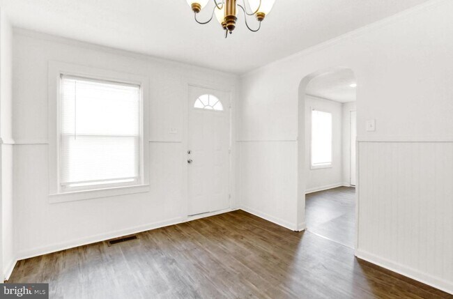 Foto del edificio - Two Bedroom Home in West York Schools!