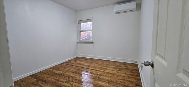 Building Photo - 40-19-4196 196th St