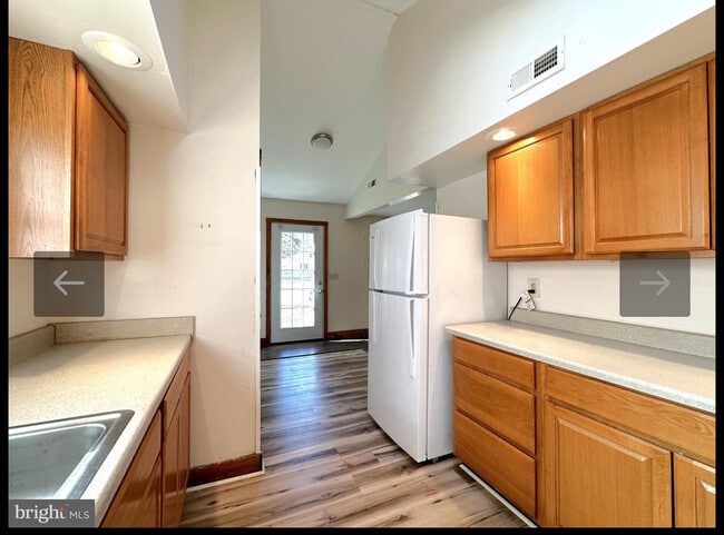 Foto del edificio - 12655 Greensboro Rd