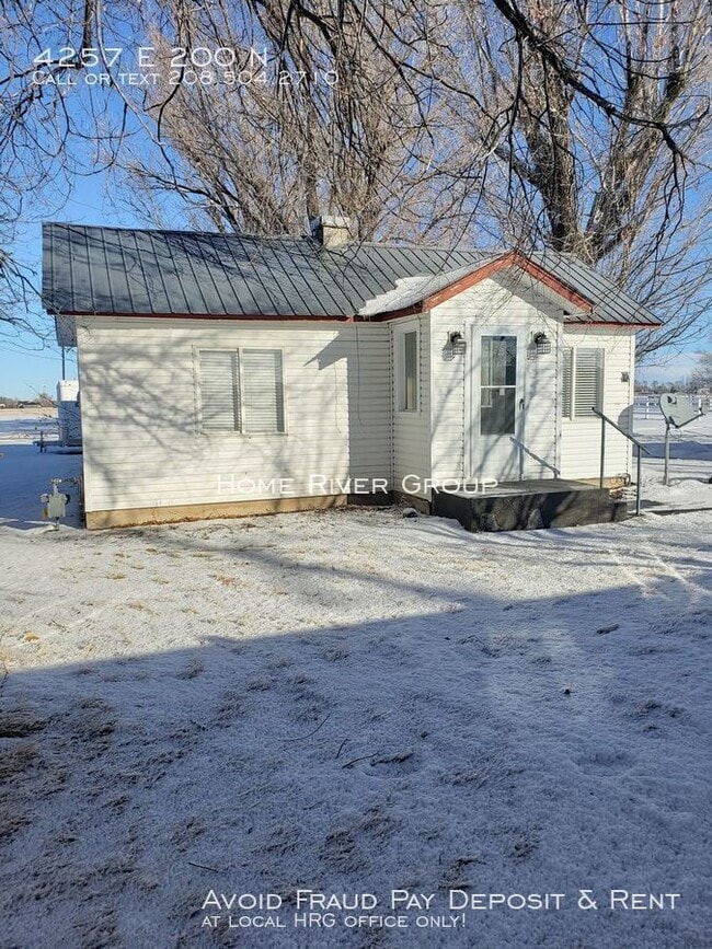 Building Photo - 2 bedroom home in Rigby by HomeRiver Group