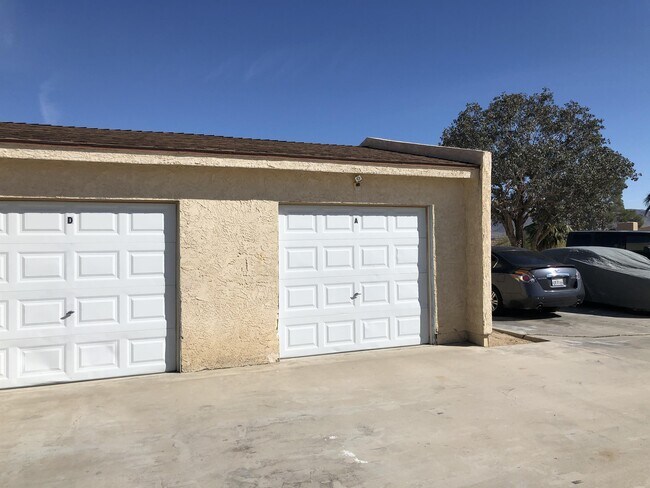 Building Photo - 73680 Sun Valley Dr