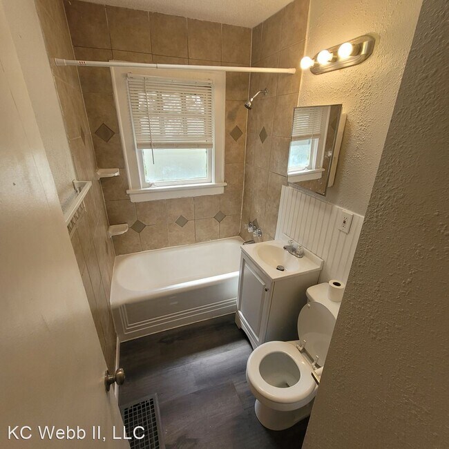 Foto del edificio - 3 br, 1 bath House - 5114 Brooklyn Ave