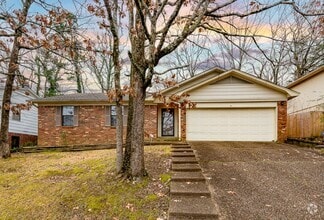 Building Photo - 12119 Shawnee Forest Dr