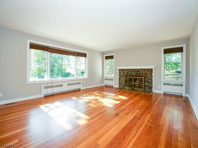 Building Photo - 1101 Johnston Dr