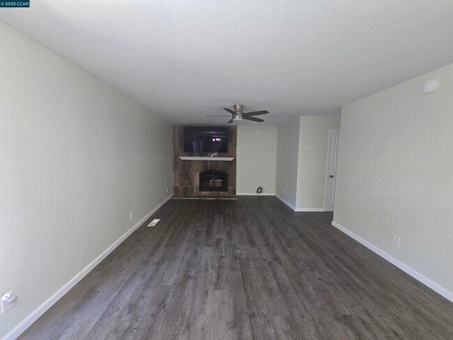 Foto del edificio - 1000 View Dr