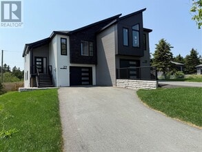 Building Photo - 27 Janeway Pl