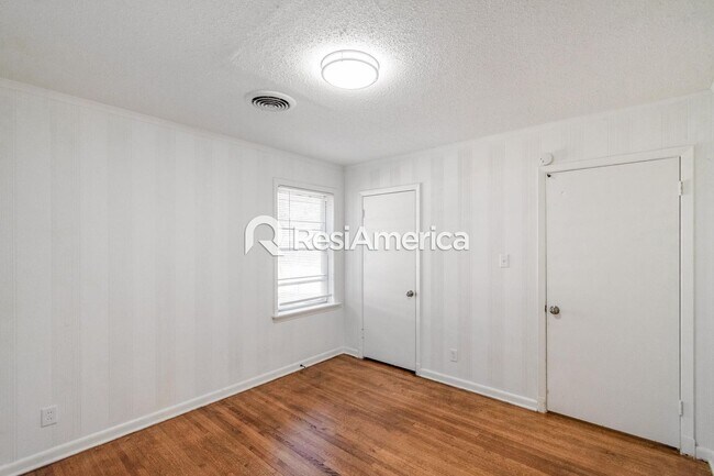 Foto del edificio - Newly Renovated 3/2 in Whitehaven