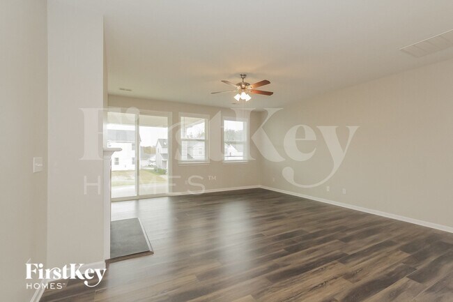 Building Photo - 7724 Meridale Forest Dr