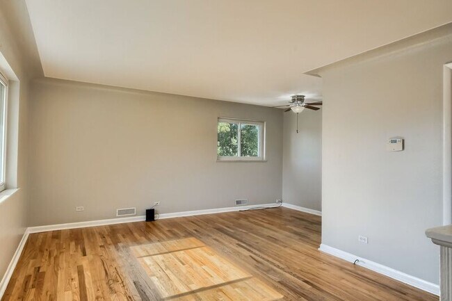 Building Photo - 1693 S Utica St