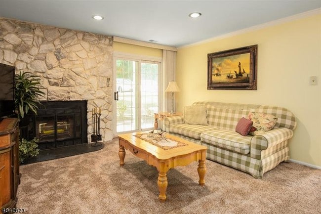 Foto del edificio - 43 Homestead Ln