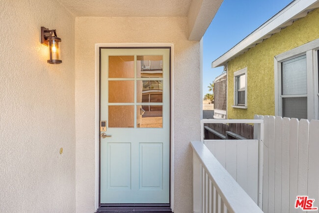 Foto del edificio - 1125 Manhattan Ave