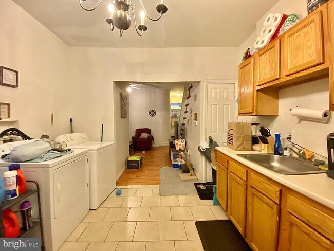 Foto del edificio - 2030 N Gratz St