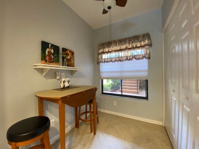 Foto del edificio - 155 Vintage Cir