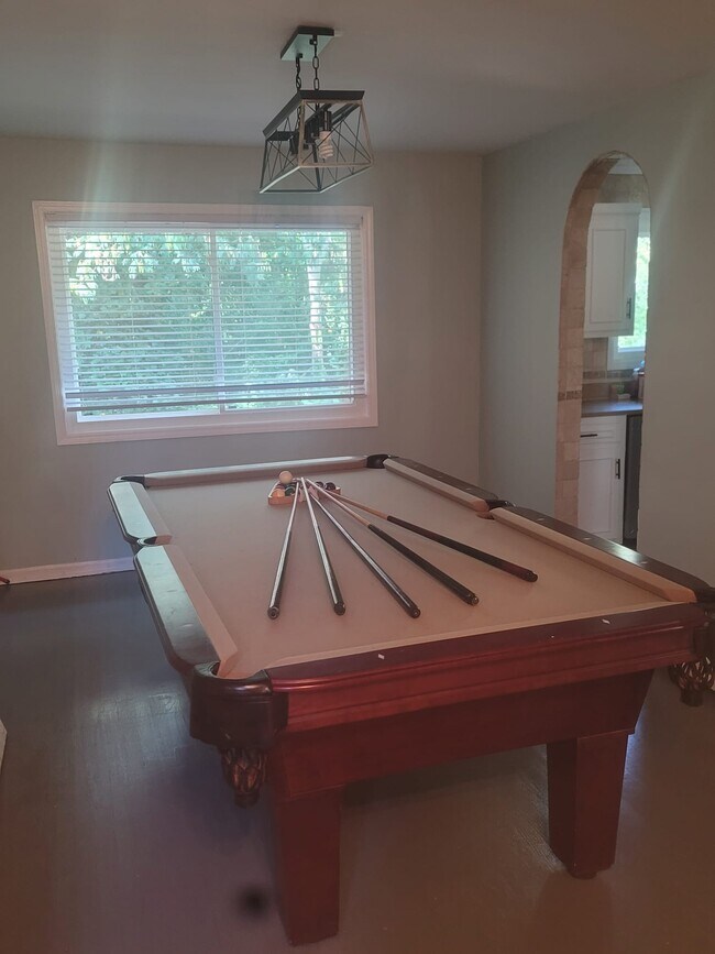 Entrada - 3856 Tawny Birch Ct